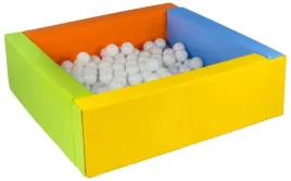 kwadratowy-suchy-basen-z-ekoskory-z-200-pileczkami-bezpieczna-zabawa-xxl