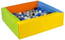kwadratowy-suchy-basen-z-ekoskory-z-200-pileczkami-bezpieczna-zabawa-xxl