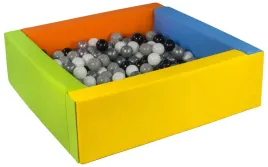 kwadratowy-suchy-basen-z-ekoskory-z-300-pileczkami-zabawa-w-domu-i-ogrodzie