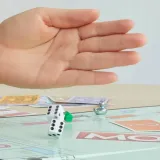 gra-planszowa-hasbro-monopoly-maksymalna-liczba-graczy-6