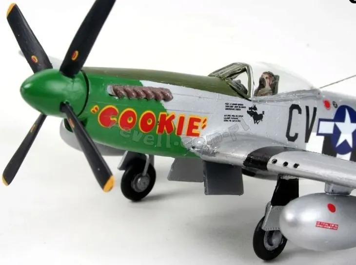 model-set-p-51-d-mustang-marka-revell-stan-nowy