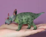 dinozaur-kosmoceratops-bohater-brak