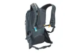 plecak-thule-rail-backpack-18l-szary-cechy-dodatkowe-buklak-mocowanie-kasku-pas-biodrowy-pas-piersiowy-pokrowiec-przeciwdeszczowy-system-h2o-system-wentylacji-plecow-system-wentylacji-szelek