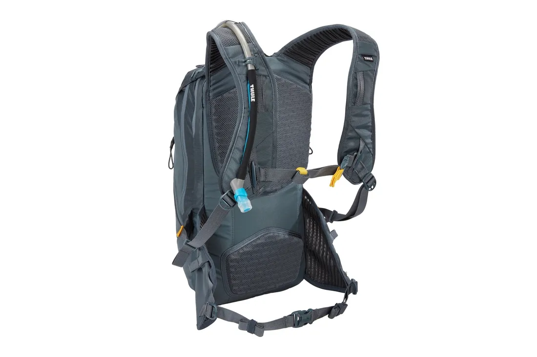 plecak-thule-rail-backpack-18l-szary