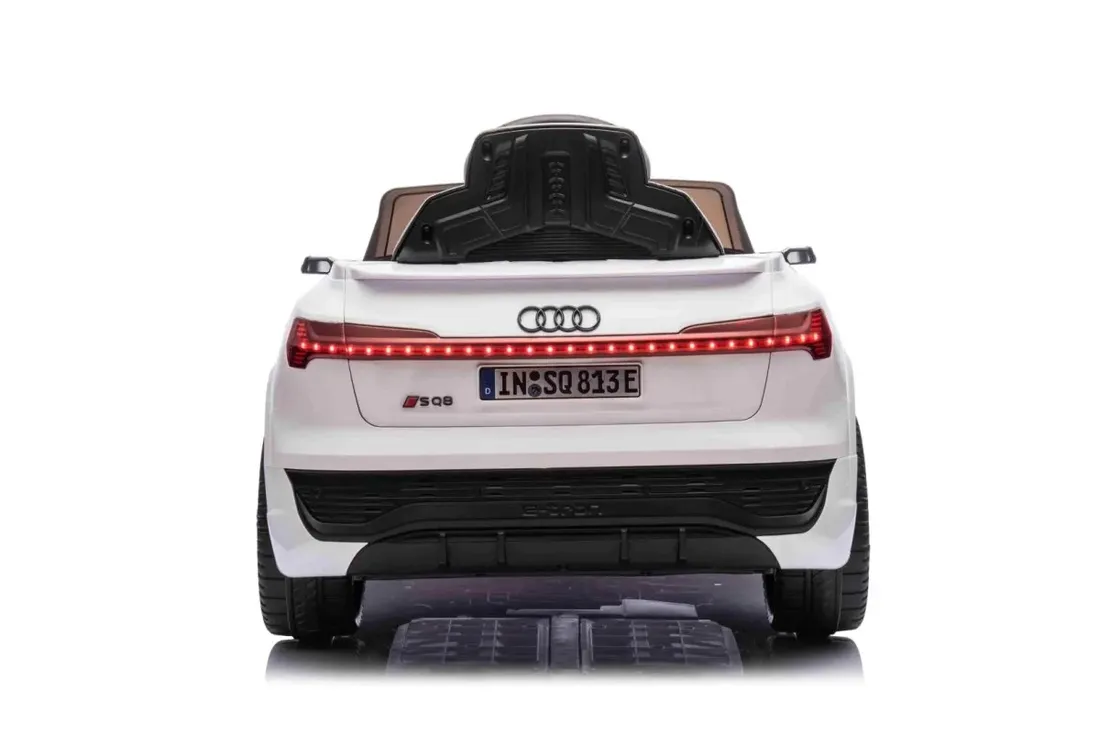 pojazd-audi-sq8-bialy