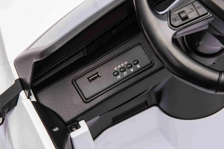 pojazd-audi-sq8-bialy-stan-nowy
