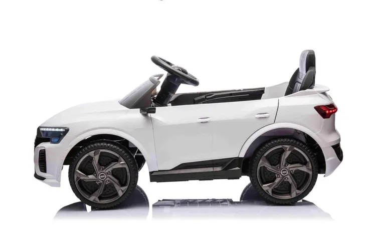 pojazd-audi-sq8-bialy-stan-nowy