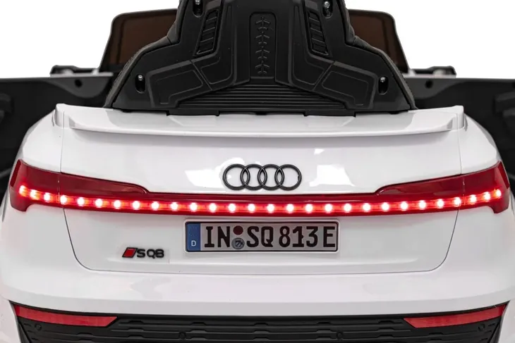 pojazd-audi-sq8-bialy-stan-nowy