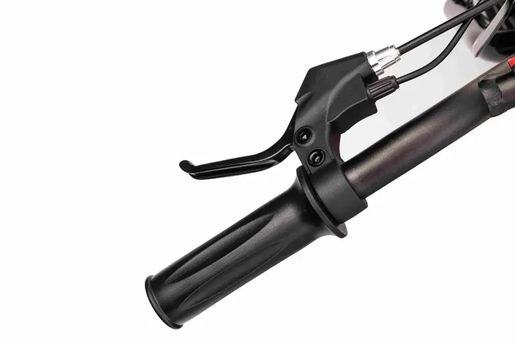 motor-baigor-23-pro-czerwony-stan-nowy