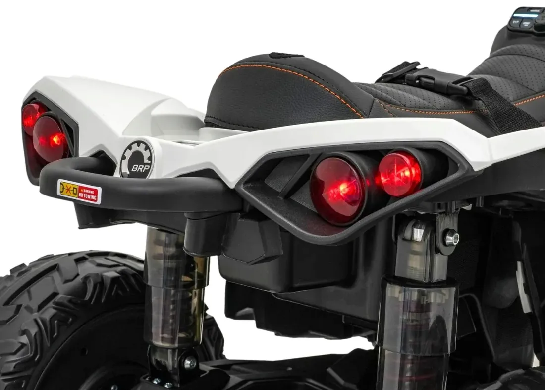 quad-maverick-atv-bialy
