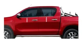 listwy-chrom-przyokienne-nakladki-drzwi-do-toyota-hilux-2015-2024