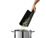 deska-chop2pot-plus-regular-czarna-joseph-joseph-stan-nowy