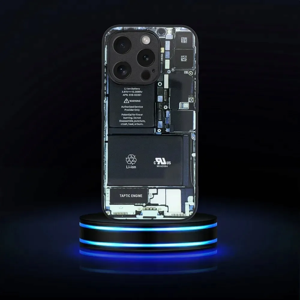 futeral-tech-do-iphone-15-pro-wzor-1