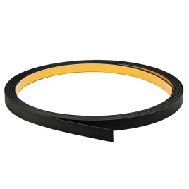 plaskownik-dekoracyjny-pcv-lamele-samoprzylepne-czarny-10m-20mm