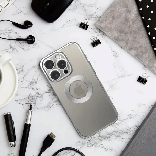 futeral-glam-do-iphone-16-pro-srebrny-funkcje-pochlanianie-wstrzasow