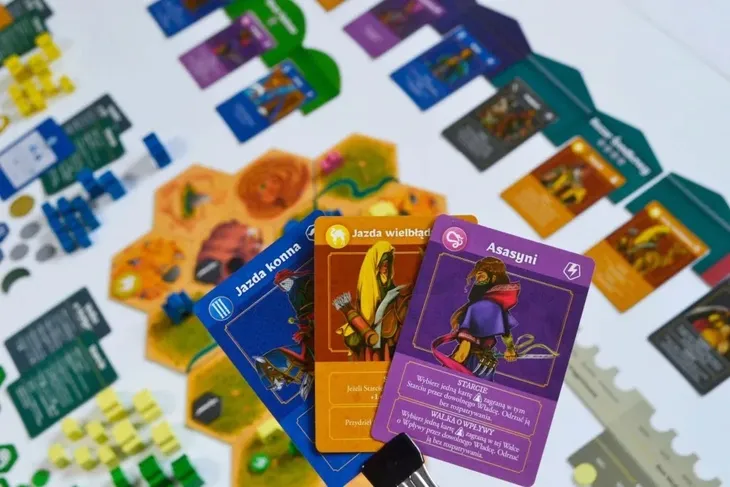 gra-crescent-moon-portal-games-stan-nowy