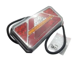 lampa-tylna-zespolona-led-z-trojkatem-prawa