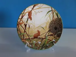 talerz-ozdobny-rollinson-harv-mice-at-their-nest