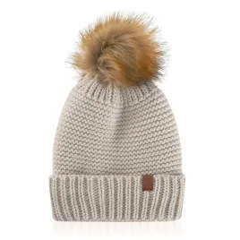 czapka-damska-winter-bialy