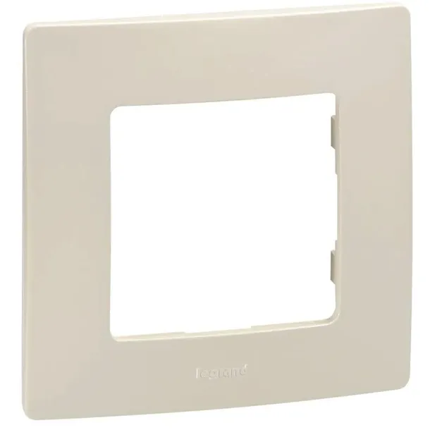 legrand-niloe-kremowy-ramka-1
