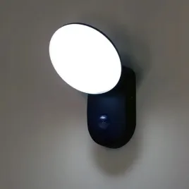 lampa-z-czujnikiem-ruchu-i-zmierzchu-led-10w-ip54