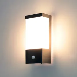 lampa-z-czujnikiem-ruchu-kinkiet-zewnetrzny-e27
