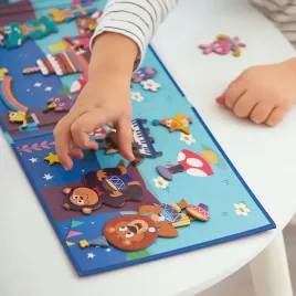 janod-magnetyczna-ukladanka-przyjecie-w-lesie-magneti-stories-3