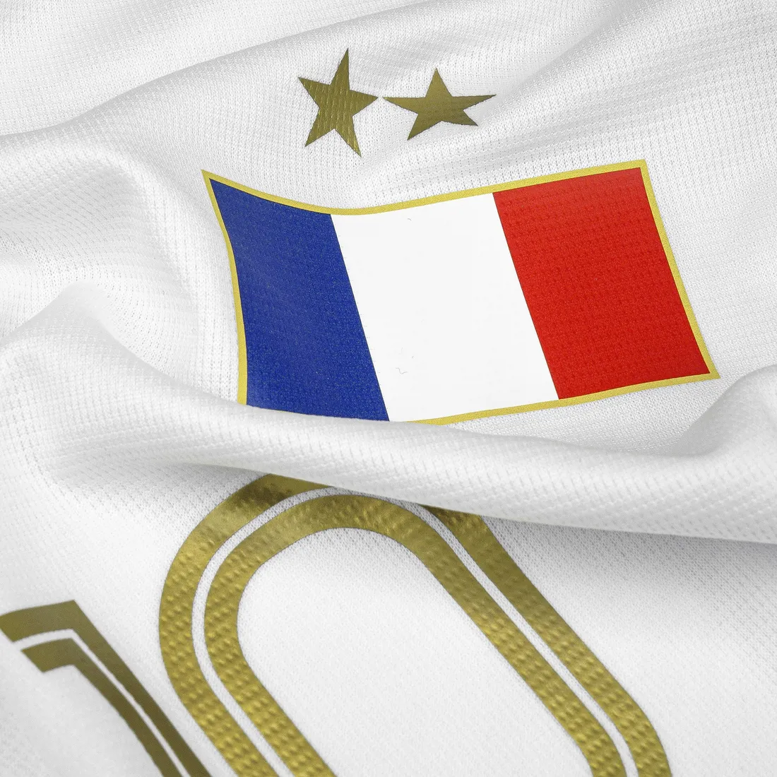 mbappe-stroj-pilkarski-getry-francja