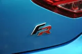 emblemat-seat-leon-06-napis-fr-stan-nowy-marka-seat-oe