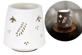 klasyczna-elegancka-ceramiczna-lampka-lampa-stolowa-nocna-azurowa-na-stol