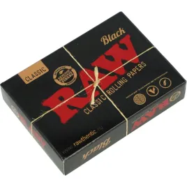 karty-do-gry-raw-black-playing-cards