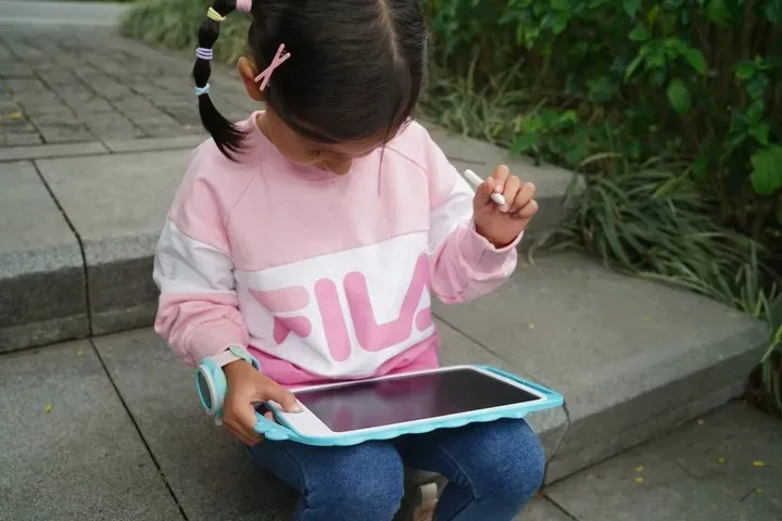 10-tablet-do-rysowania-bemi-doodle-niebieski-marka-inna