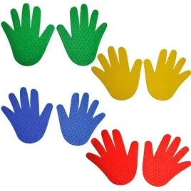 sensoryczne-kolorowe-dlonie-sciezka-fakturowa-dla-dzieci
