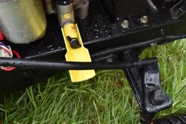 cub-cadet-xt1-i-inne-lejek-do-spuszczania-oleju