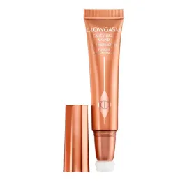 charlotte-tilbury-glowgasm-beauty-light-wand-peachgasm-rozswietlacz-12ml