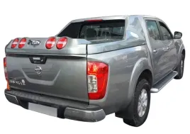 nissan-navara-np-300-d-23-hilux-zabudowa-hardtop