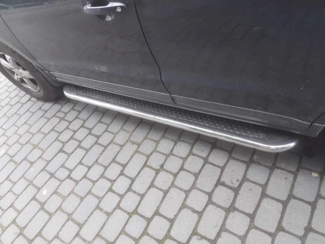 dacia-duster-orurowanie-boczne-stopnie-boki-progi-mocne