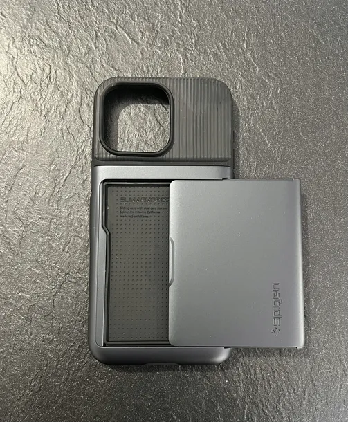 etui-plecki-spigen-slim-armor-cs-do-smartfonu-apple-iphone-15-pro-max-stan-powystawowy-przeznaczenie-apple