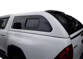 toyota-hilux-mercedes-x-klasa-zabudowa-hardtop