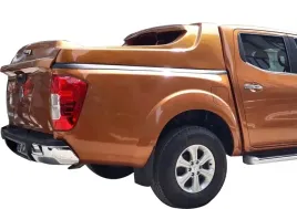 toyota-hilux-2015-nissan-navara-2016-zabudowa-hardtop-pokrywa-ladna