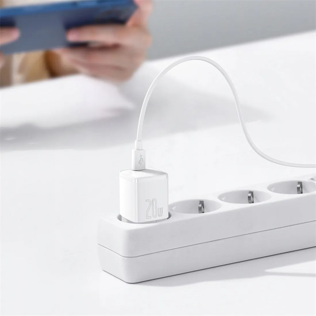 ladowarka-sieciowa-usb-c-pd-cube-20w-biala-stan-nowy