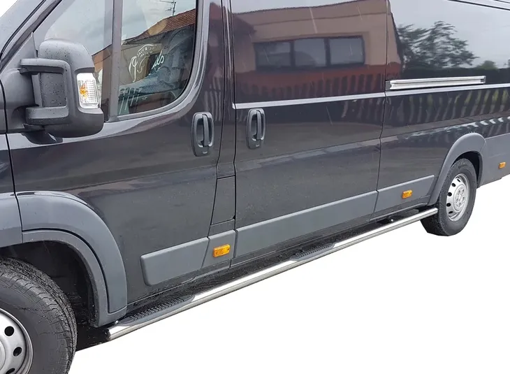 renault-master-2010-l1-orurowanie-boczne-stopnie