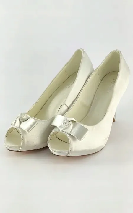 satynowe-buty-slubne-38