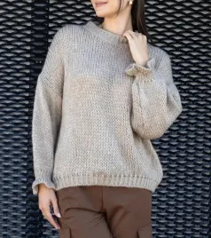 jasnobezowy-asymetryczny-sweter-oversize-castia