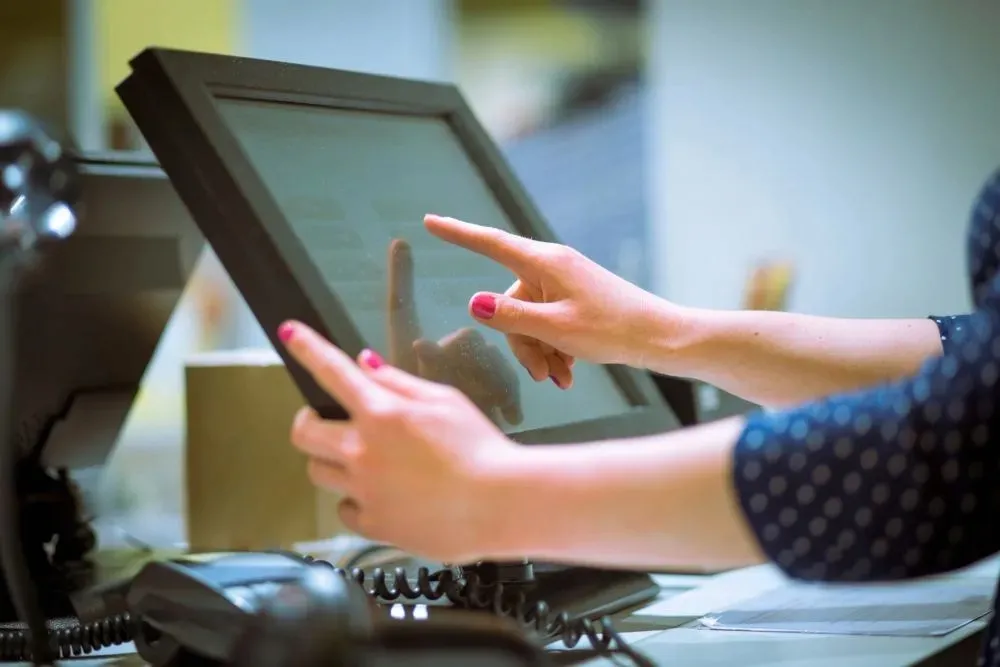 terminal-dotykowy-pos-detaik-15-aio1213-j3455-stan-nowy