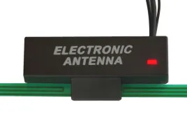 antena-samochodowa-wewnetrzna-wzmacniacz-25db-fm