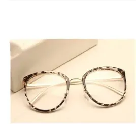 okulary-damskie-vintage-chroniace-przed-swiatlem-uv