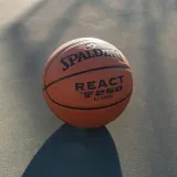 pilka-koszykowa-do-kosza-spalding-react-tf-250-r-6-plec-nie-dotyczy