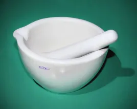 mozdzierz-porcelanowy-z-tluczkiem-sr-wew-125-mm-zew-155mm-poj-550ml