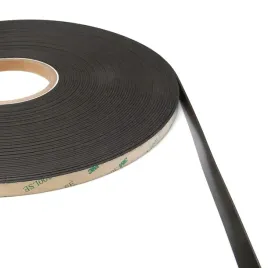 ferrytowa-tasma-magnetyczna-10x15-mm-z-klejem-marki-3m-300lse-1-metr